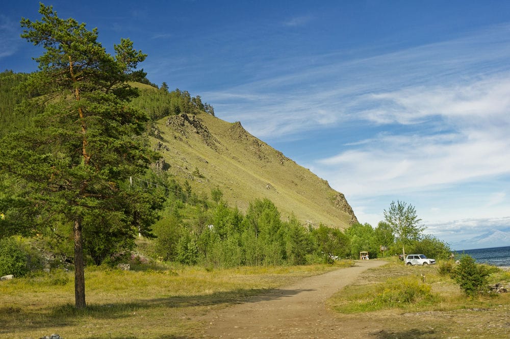 Sopka nad brzegiem